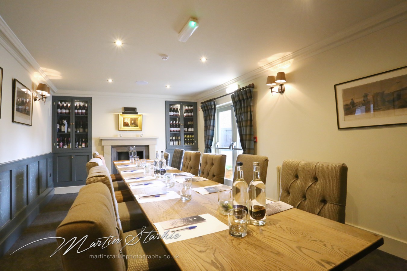Martin Starkie Photography shoot on the conference room at the Farmers Arms